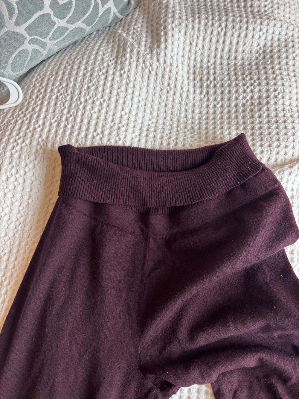 Foldover waist Knit Flare Pants and off the shoulder top lounge set Deep Plum - Picture 2 of 3
